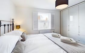 The Snug Central Cosy Good Wi-Fi